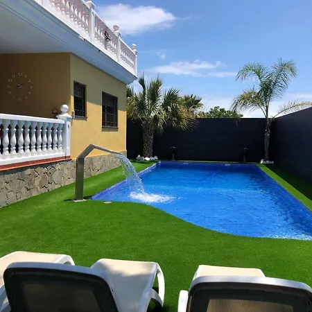 Holiday Villa *